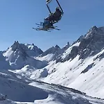 Aiguille Noire Ξενοδοχείο 2*