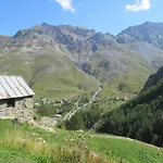 Aiguille Noire Ξενοδοχείο 2*