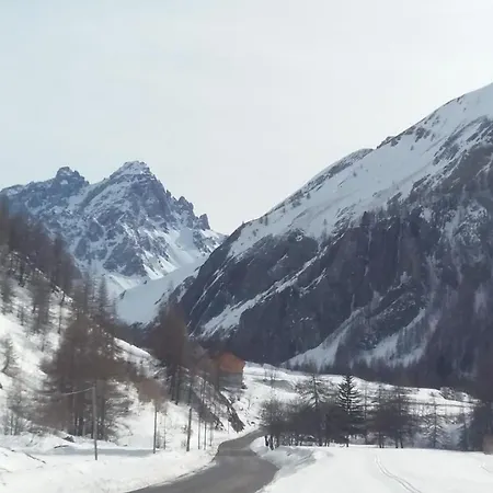 Aiguille Noire Hotel 2*