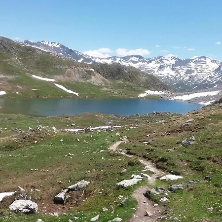 Aiguille Noire فندق 2*