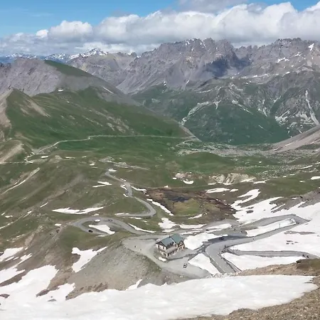 Aiguille Noire Hotel 2*
