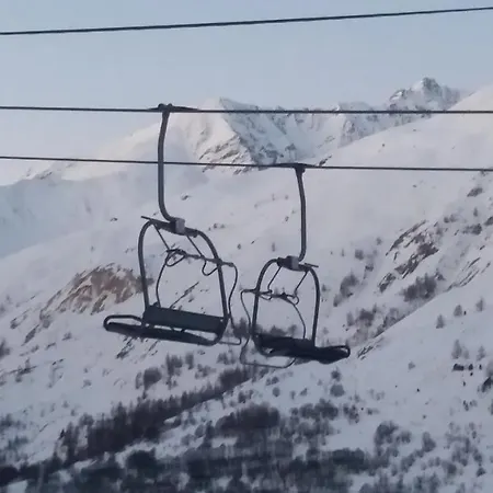 Aiguille Noire Hotel 2*