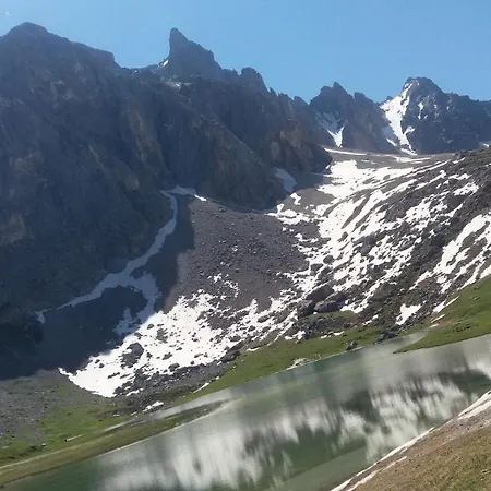 Aiguille Noire Hotel