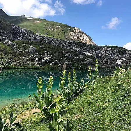 Aiguille Noire 2* 발루아
