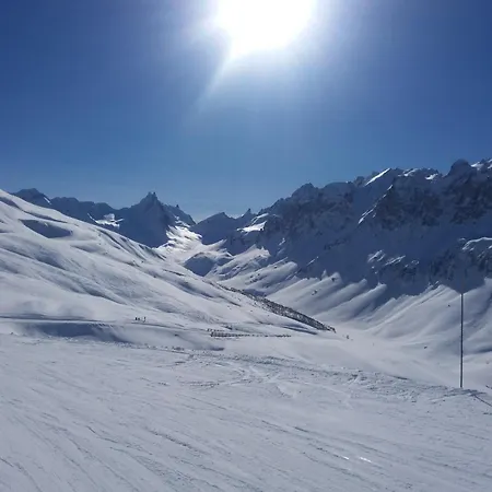 Aiguille Noire Hotel