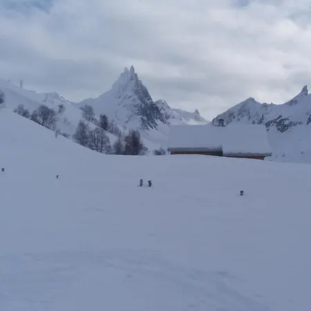Hotel Aiguille Noire 2*